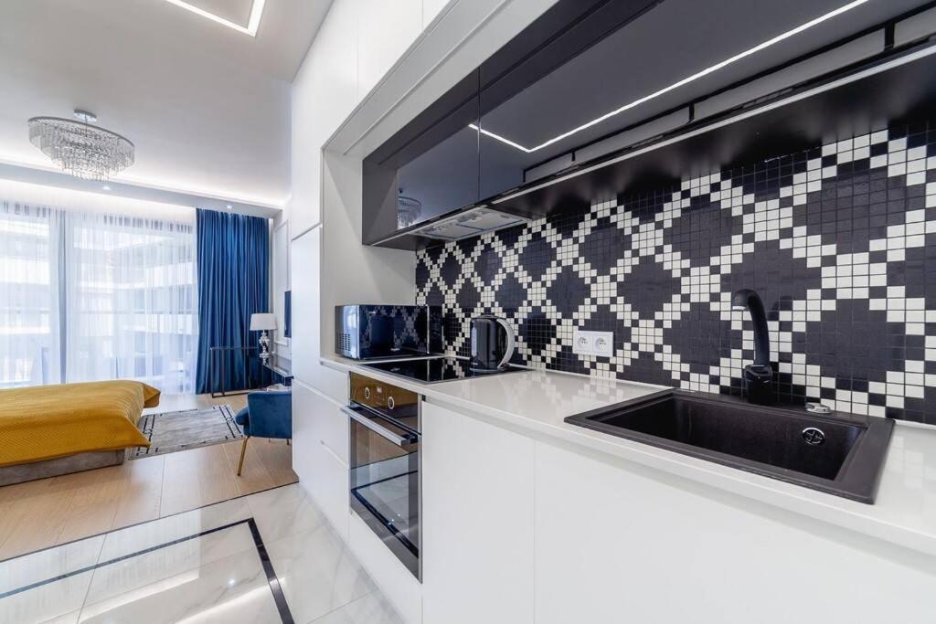 Stylowy Apartament Centrum Warszawy Z Tarasem Varsovia Exterior foto